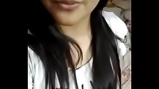 Homemade desi lady showing boobs